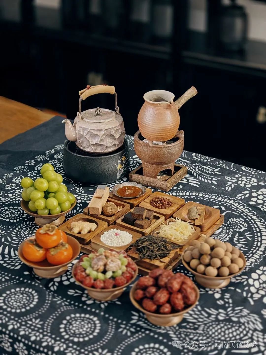 大理苏子银壶茶点